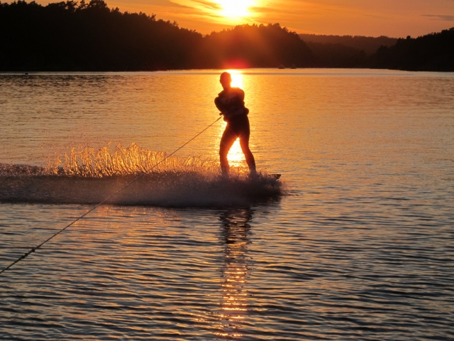  Sunset wakeboard 